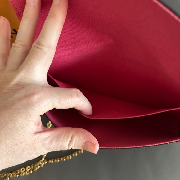 Louis Vuitton Felicie Key logo - Picture 13 of 17